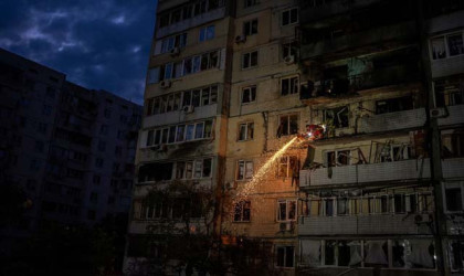 ‘Massive attack’ cuts power in Ukrainian capital