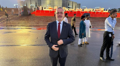 EU convoy hails the 'July Charter' as a milestone in Bangladesh's political development