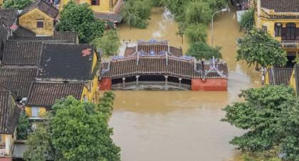 Vietnam flood death toll hits 40 as Typhoon Kalmaegi looms