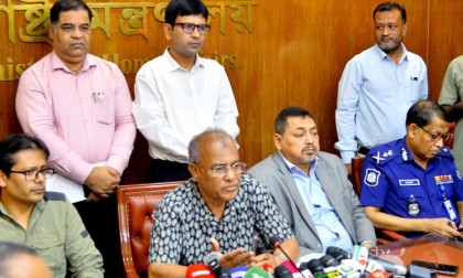 Government moves to bring back fugitive police officers from overseas