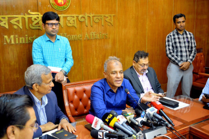 Govt wants Hasina to come home: Home Adviser