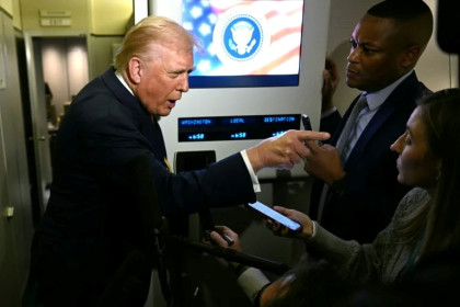 White House backs Trump’s strong assaults against reporters