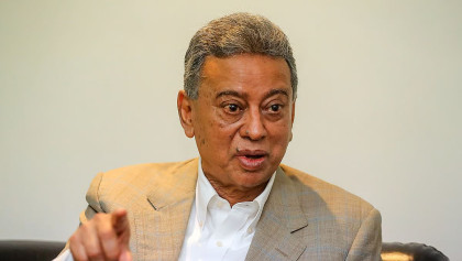 We must win the struggle to establish democracy: Khasru  