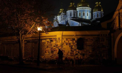 Dark and freezing, Kyiv prepares for another winter under Russian bombardment  