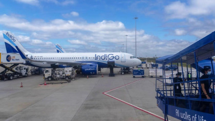 India's largest airline cancels 1,200 flights, causing chaos 