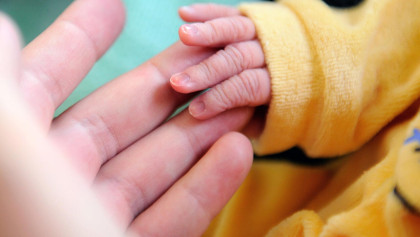 French town offers 1,000-euro birth bonuses to preserve the local clinic