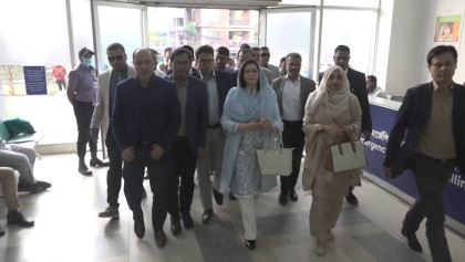 Zubaida visits Khaleda Zia again at Evercare Hospital
