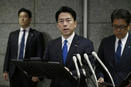 Tokyo says China military aircraft locked radar onto Japan fighters