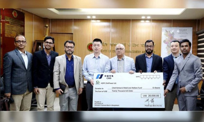Adviser Faruk receives Tk 24 lakh donation for CA’s relief fund