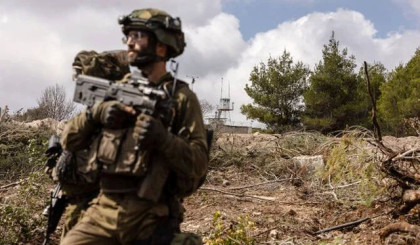 Israel army ‘temporarily suspends’ strike on south Lebanon