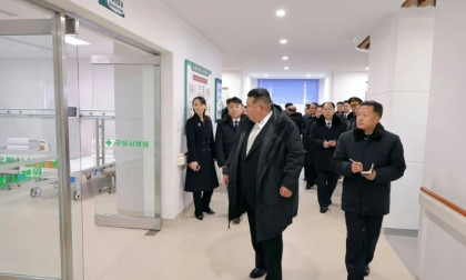 North Korean leader’s sister sports Chinese foldable phone