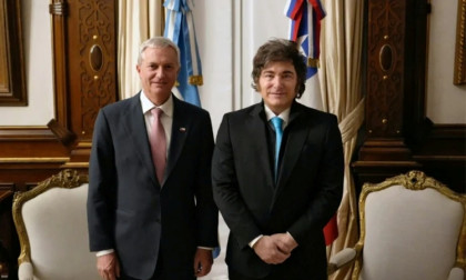 New Chile leader calls for end to Maduro ‘dictatorship’