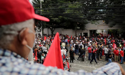 Thousands of Hondurans protest alleged election ‘fraud’