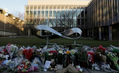 US media reports that officials have identified the suspect in a college mass shooting