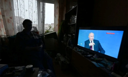 Putin’s TV marathon: national costumes, marriage proposal and praise