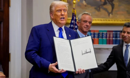 Trump boasts of forcing Macron to submit to demand on drug prices