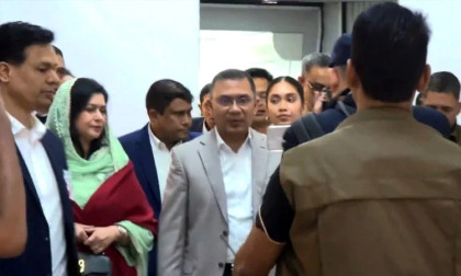 Tarique Rahman on the way to 300-feet reception venue