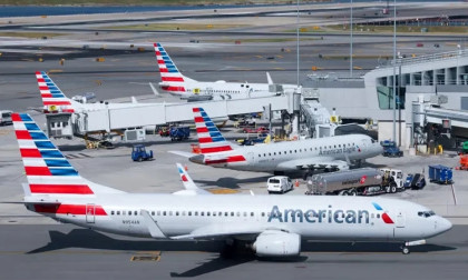US air traffic snarled as New York braces for deep snow