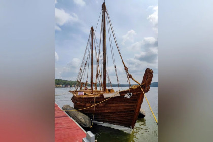 India’s navy sails into history with ocean voyage