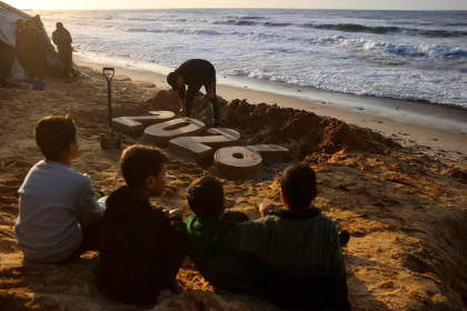 Gazans bid farewell to 2025, hope for a better year ahead