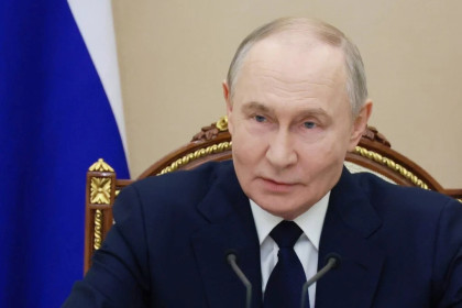 Putin wishes Russians victory in Ukraine in New Year speech