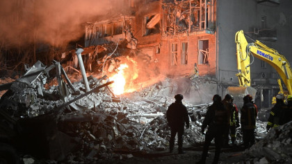 Two killed in series of Russian attacks on Ukraine