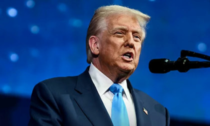 Trump says Iran ‘want to negotiate’ after reports of hundreds killed in protests