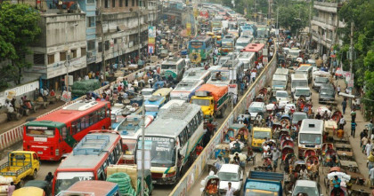 Dhaka comes to a standstill as seven college students block main routes