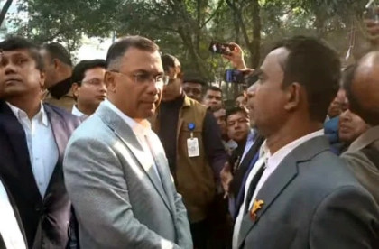 Tarique Rahman meets teachers seeking jobs through NTRCA