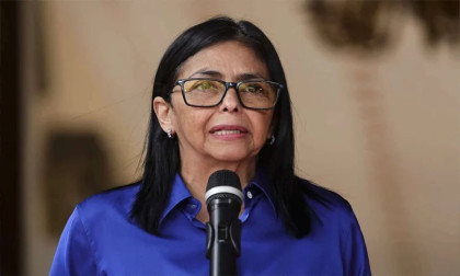 Venezuela frees 600 prisoners, families losing patience