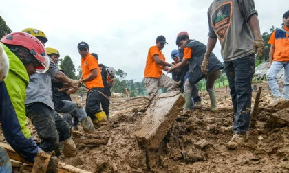 Indonesia landslide kills 17 as rescue efforts continue