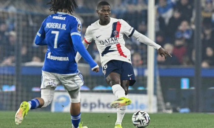 Mendes rescues PSG as champions retake Ligue 1 lead