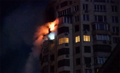 Russia pounds Ukraine in freezing cold as major strikes resume
