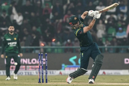 T20 title bid starts with hope as Marsh defends struggling Aussies