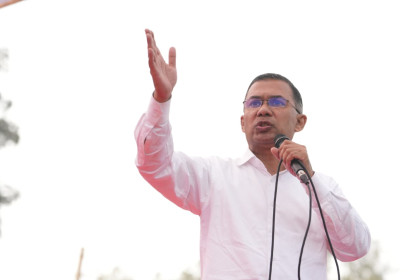 Tarique Rahman vows to rebuild Bangladesh at Thakurgaon election rally