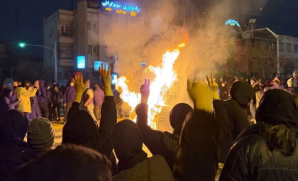 Khamenei urges ‘Resolve’ as reformists and activists detained