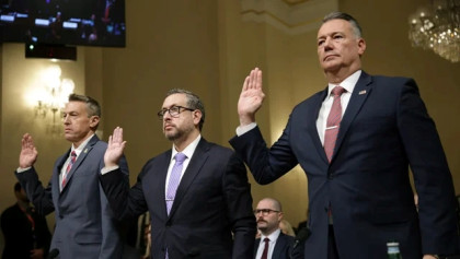 US immigration heads face backlash over raids and killings