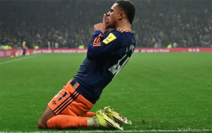 Newcastle victory puts Lampard under serious threat