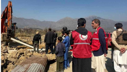 Suicide attack in northwestern Pakistan kills 12