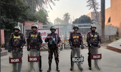 JS Bhaban fortified with 12 BGB platoons