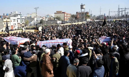 Pakistan strikes seven militant camps near Afghan border