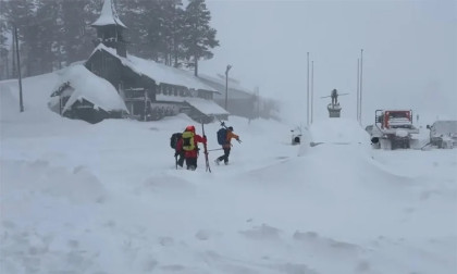Rescue teams conclude California avalanche recovery