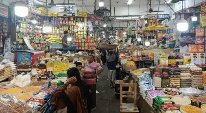 Karwan Bazar traders reduce prices of essentials for Ramadan