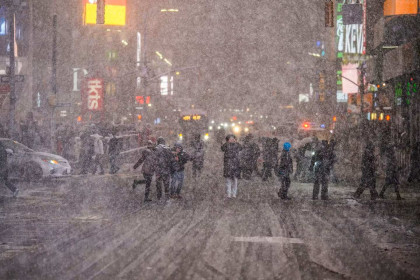 New York travel ban imposed as major snowstorm disrupts US northeast