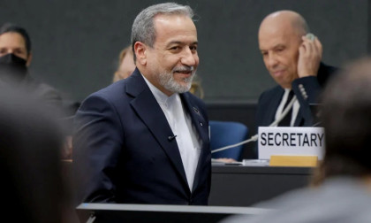 US warns on Iran missiles ahead of high-stakes Geneva negotiations