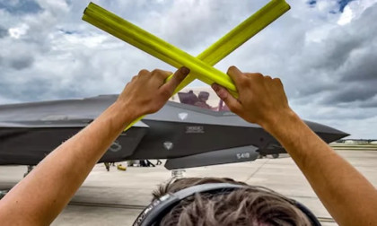 US arrests former Air Force pilot over alleged training of Chinese military