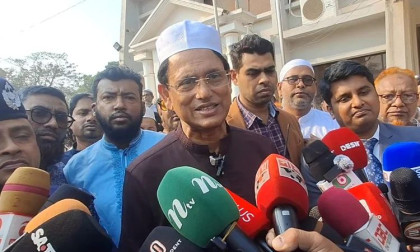 Govt to act against teachers working second jobs without permission
