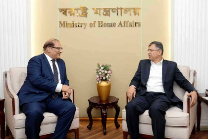 Home minister, Pakistan envoy hold talks on bilateral engagement