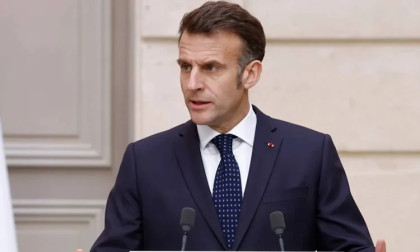 Macron sets out vision for French nuclear protection of Europe
