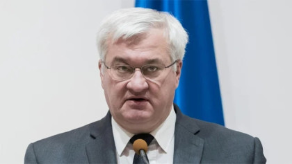 Hungary under fire as Ukraine claims $40m seizure